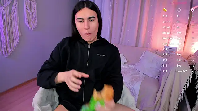 HeyAlena online show from January 2026 06:50:02 AM