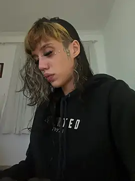 Snapshot of virtualgirlbr chatting on February 2026 08:25:01 AM virtualgirlbr online show from February 2026 08:25:01 AM