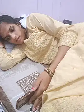 Snapshot of Sofia_kuuu chatting on November 2025 11:37:02 AM Sofia kuuu online show from November 2025 11:37:02 AM