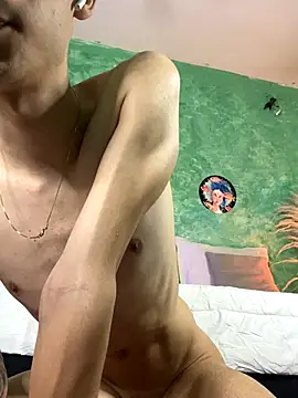 VicenteFerrer online show from December 2025 07:01:01 PM