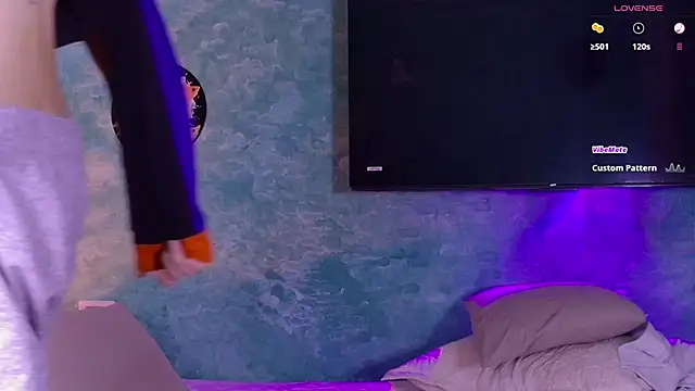 VicenteFerrer online show from November 2025 08:09:01 PM