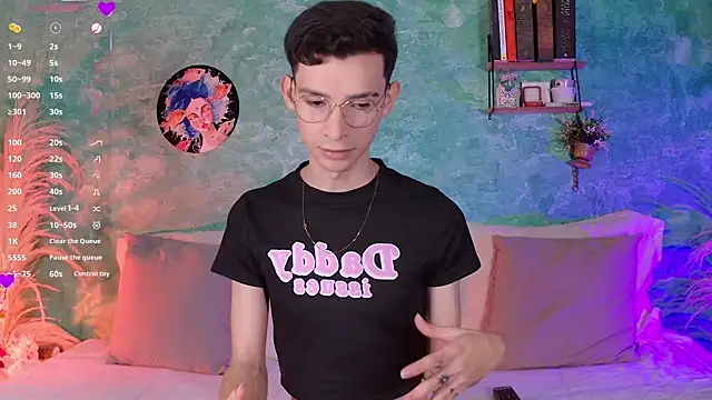 VicenteFerrer online show from December 2025 12:39:02 AM