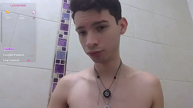 Snapshot of VicenteFerrer chatting on June 2026 01:05:02 PM VicenteFerrer online show from June 2026 01:05:02 PM