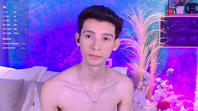 VicenteFerrer online show from September 2025 04:13:01 PM