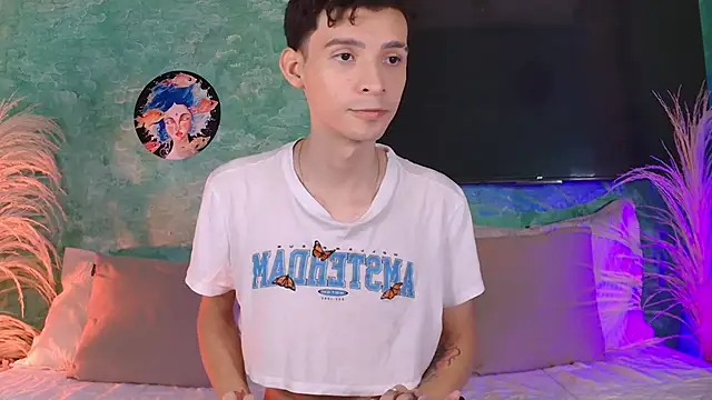 VicenteFerrer online show from December 2025 01:17:01 AM