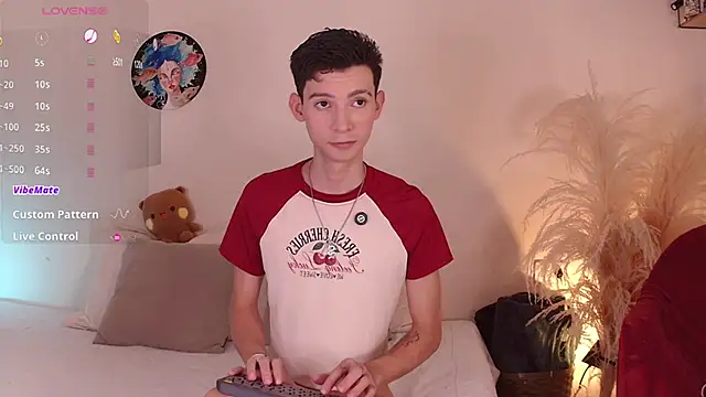 Snapshot of VicenteFerrer chatting on June 2026 03:29:01 PM VicenteFerrer online show from June 2026 03:29:01 PM