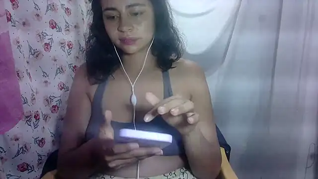 Anabelhotxx16 online show from November 2025 04:50:02 AM