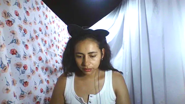 Anabelhotxx16 online show from September 2025 03:07:02 AM