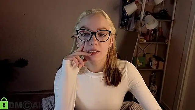 R0cket bunny online show from April 2026 12:58:01 AM