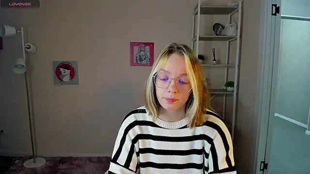 R0cket bunny online show from October 2025 01:17:02 AM