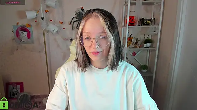 R0cket bunny online show from October 2025 01:06:02 AM