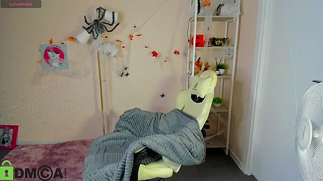 R0cket bunny online show from November 2025 12:49:02 AM