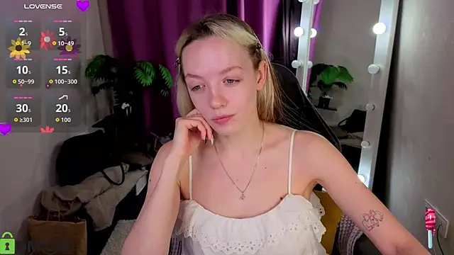 Snapshot of R0cket_bunny chatting on July 2026 01:03:01 AM R0cket bunny online show from July 2026 01:03:01 AM