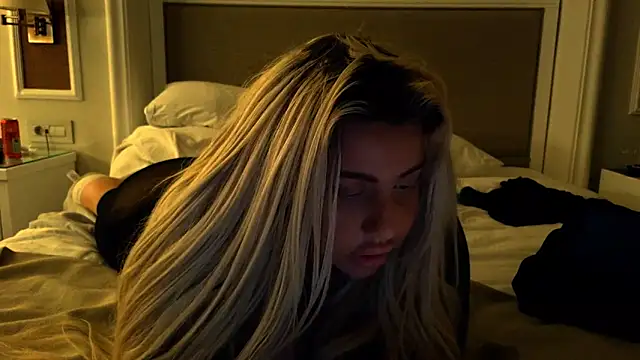 TiaDoll online show from January 2026 06:33:01 PM