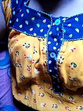 Snapshot of Mon-Shot9 chatting on September 2025 11:17:02 AM Mon-Shot9 online show from September 2025 11:17:02 AM