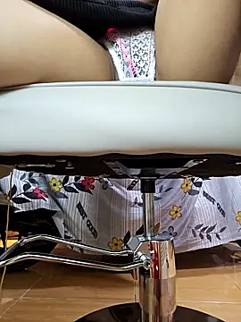 Nail Yummy online show from December 2025 12:31:02 PM