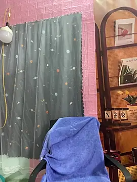 Snapshot of Boyd98 chatting on April 2026 06:28:01 AM Boyd98 online show from April 2026 06:28:01 AM