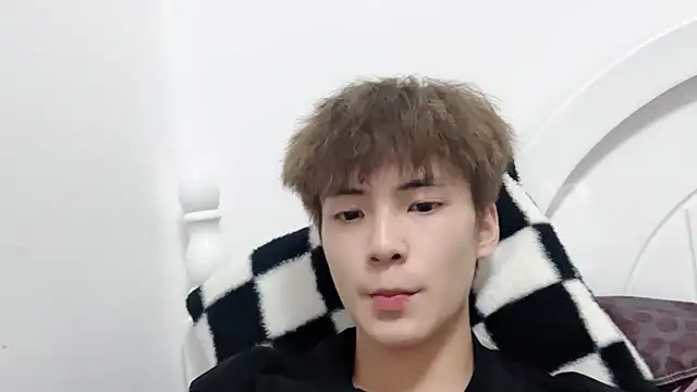 Snapshot of linger2563 chatting on October 2025 02:40:02 PM linger2563 online show from October 2025 02:40:02 PM