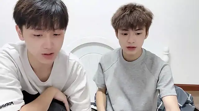 Snapshot of linger2563 chatting on October 2025 12:28:02 PM linger2563 online show from October 2025 12:28:02 PM