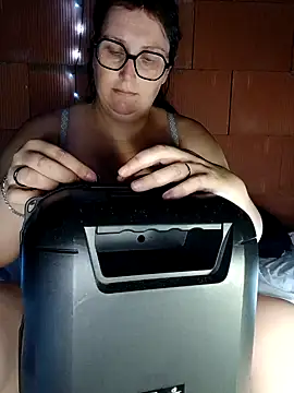 Snapshot of Fformesx chatting on September 2025 04:11:01 PM Fformesx online show from September 2025 04:11:01 PM