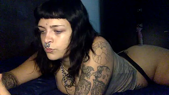 Snapshot of cymerastail chatting on September 2025 06:15:01 PM cymerastail online show from September 2025 06:15:01 PM