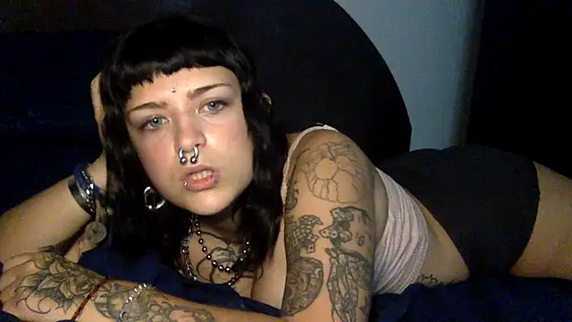 Snapshot of cymerastail chatting on September 2025 05:31:01 PM cymerastail online show from September 2025 05:31:01 PM