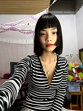 andymi1 online show from October 2025 03:00:02 PM