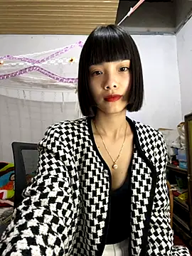 andymi1 online show from November 2025 02:17:01 AM