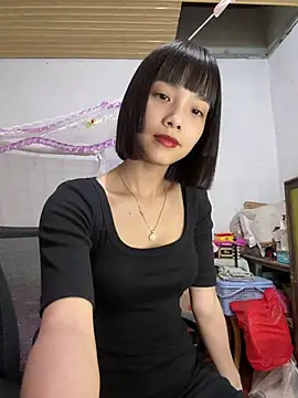 Snapshot of andymi1 chatting on July 2026 01:06:02 PM andymi1 online show from July 2026 01:06:02 PM