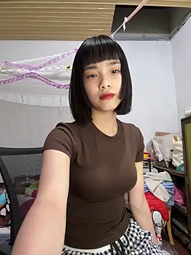 andymi1 online show from May 2026 01:52:02 PM