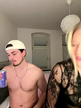 xlinababe online show from December 2025 07:04:01 PM