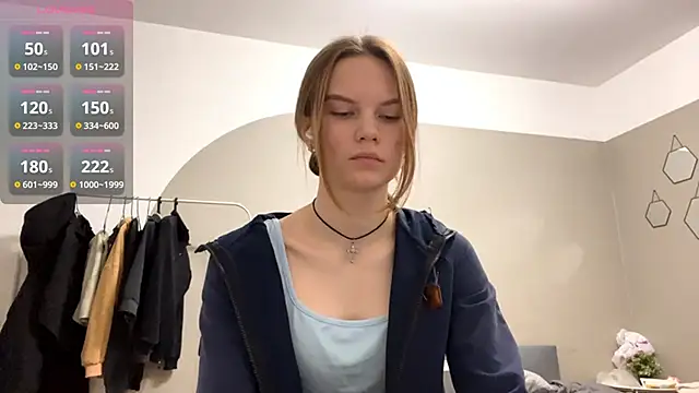 Snapshot of AudreyHammond chatting on October 2025 01:23:02 PM AudreyHammond online show from October 2025 01:23:02 PM