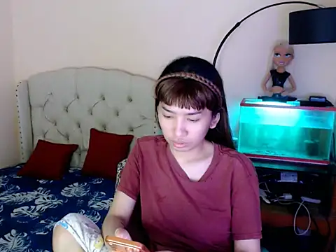 ShantalFoxxy  online show from February 2026 05:00:02 PM