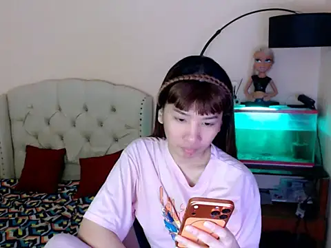 ShantalFoxxy  online show from February 2026 01:24:02 AM