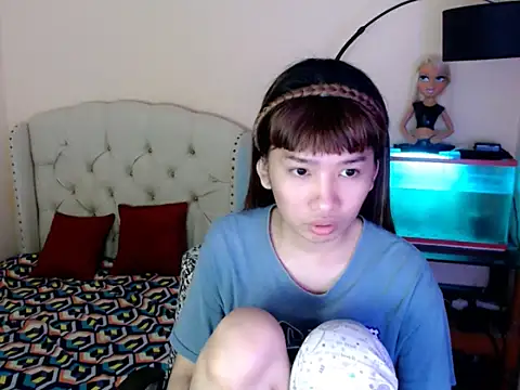 ShantalFoxxy  online show from February 2026 01:32:01 PM