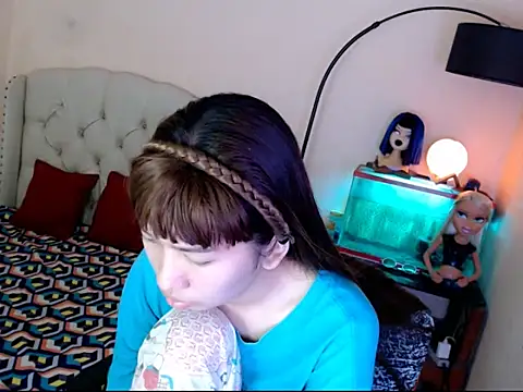 ShantalFoxxy  online show from November 2025 01:31:02 AM