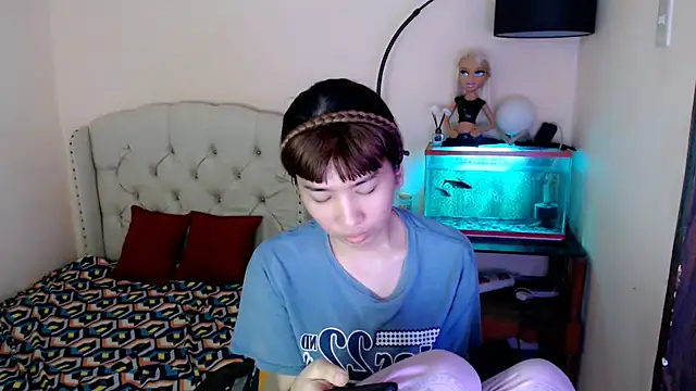 ShantalFoxxy  online show from December 2025 01:53:02 PM