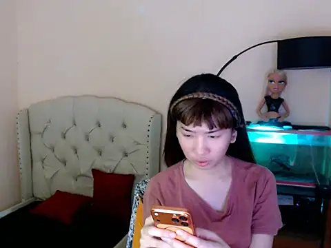 ShantalFoxxy  online show from April 2026 05:30:01 AM