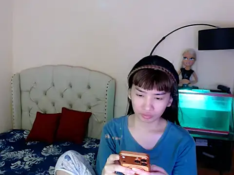 ShantalFoxxy  online show from March 2026 12:49:01 PM