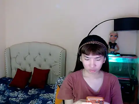 ShantalFoxxy  online show from April 2026 01:18:01 AM