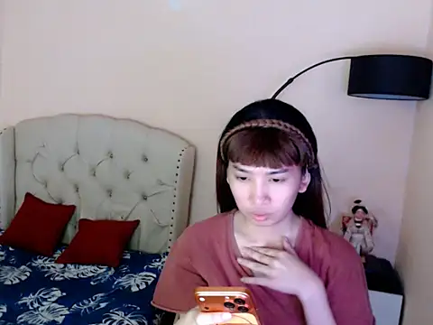 ShantalFoxxy  online show from June 2026 12:22:01 PM