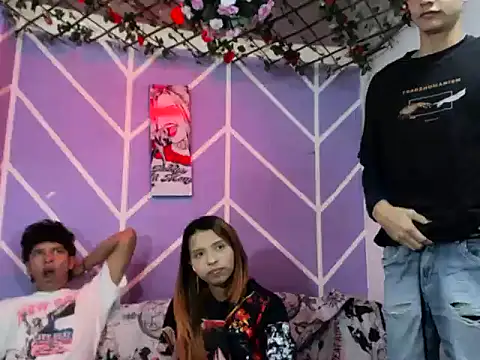 lau and boys18 online show from September 2025 01:50:02 PM