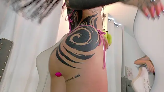 sara queen10 online show from February 2026 06:51:02 PM