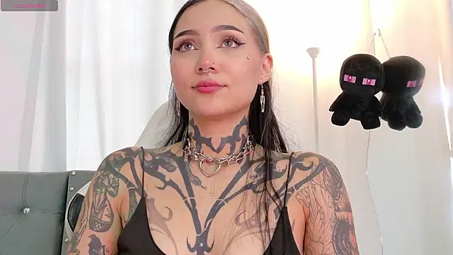 sara queen10 online show from February 2026 05:53:02 PM