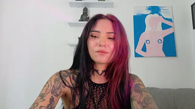 sara queen10 online show from May 2026 02:12:02 PM