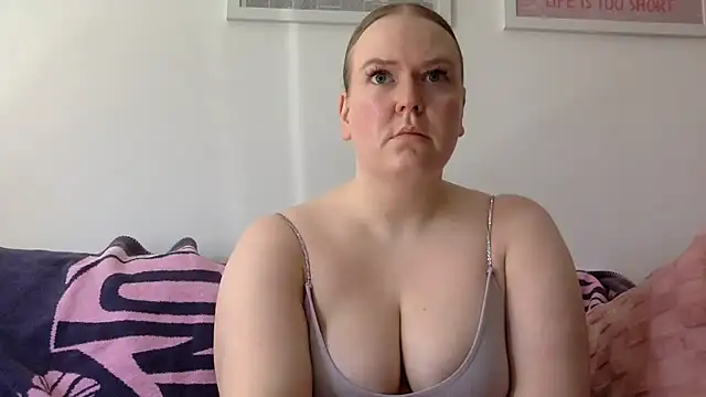 gracelovesxx online show from April 2026 12:12:01 PM