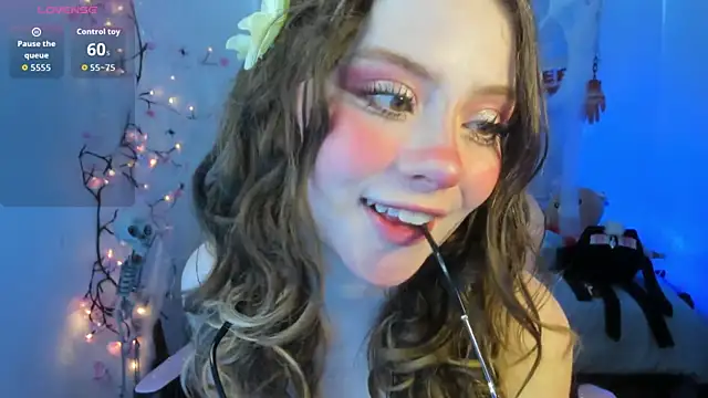 Lil bela online show from October 2025 12:15:02 PM