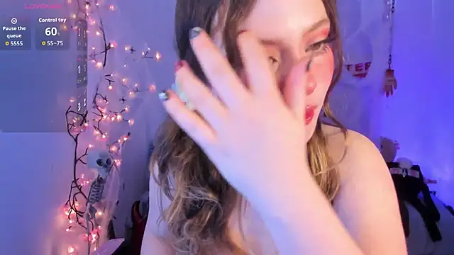 Lil bela online show from October 2025 12:37:02 PM