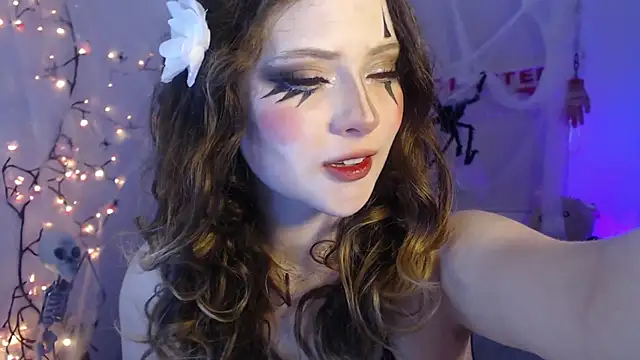 Lil bela online show from October 2025 12:14:02 PM