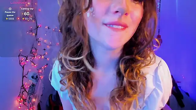 Lil bela online show from October 2025 12:17:02 PM